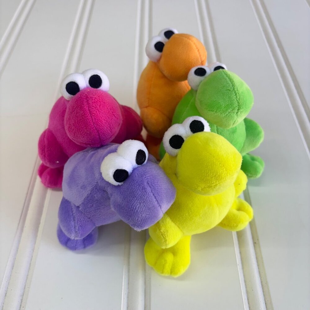 Nestle Nerds Candy Plush 5" Rainbow Multiple Flavors lot of 5 - Picture 1 of 5